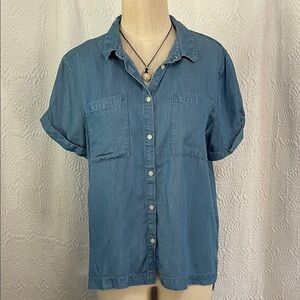 Anew day Casual Blue Button-Up blouse